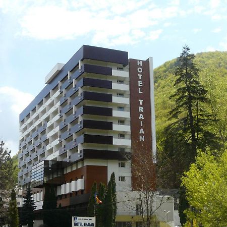 Hotel Traian Caciulata Кэлимэнешти Экстерьер фото