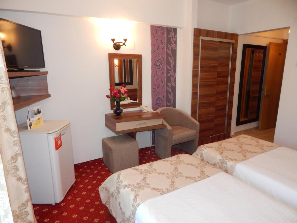 Hotel Traian Caciulata Кэлимэнешти Экстерьер фото